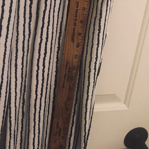 Sleeveless black and white striped jumpsuit - Picture 3 of 3